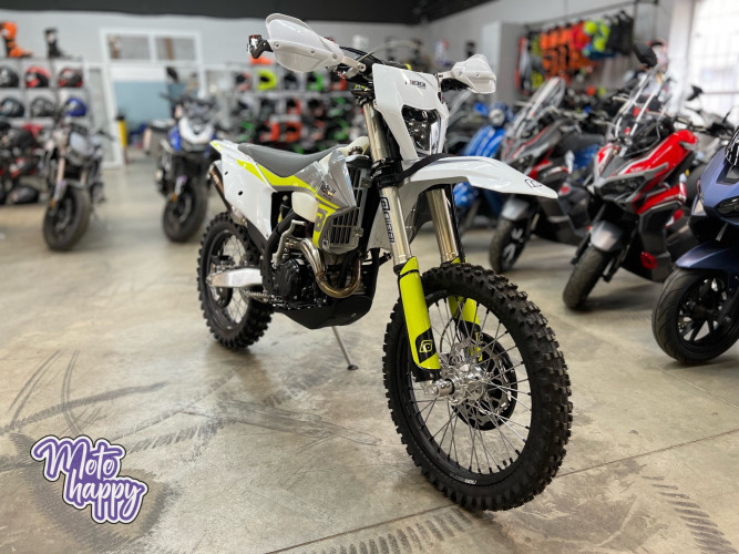 Мотоцикл Regulmoto Nibbi 300 (182MN)