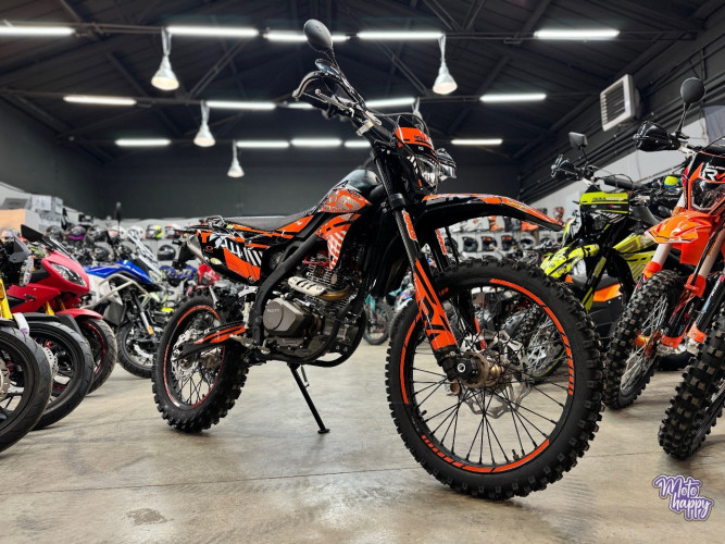 Мотоцикл Regulmoto ZR PR 300 (4 клапана) 6 ст.