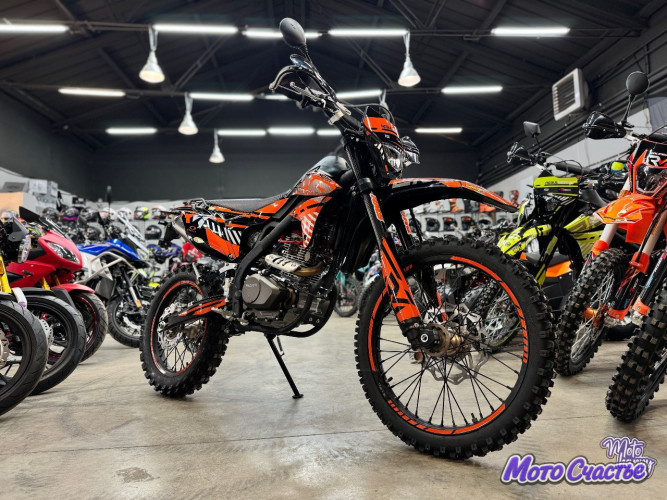 Мотоцикл Regulmoto ZR PR 300 (4 клапана) 6 ст.